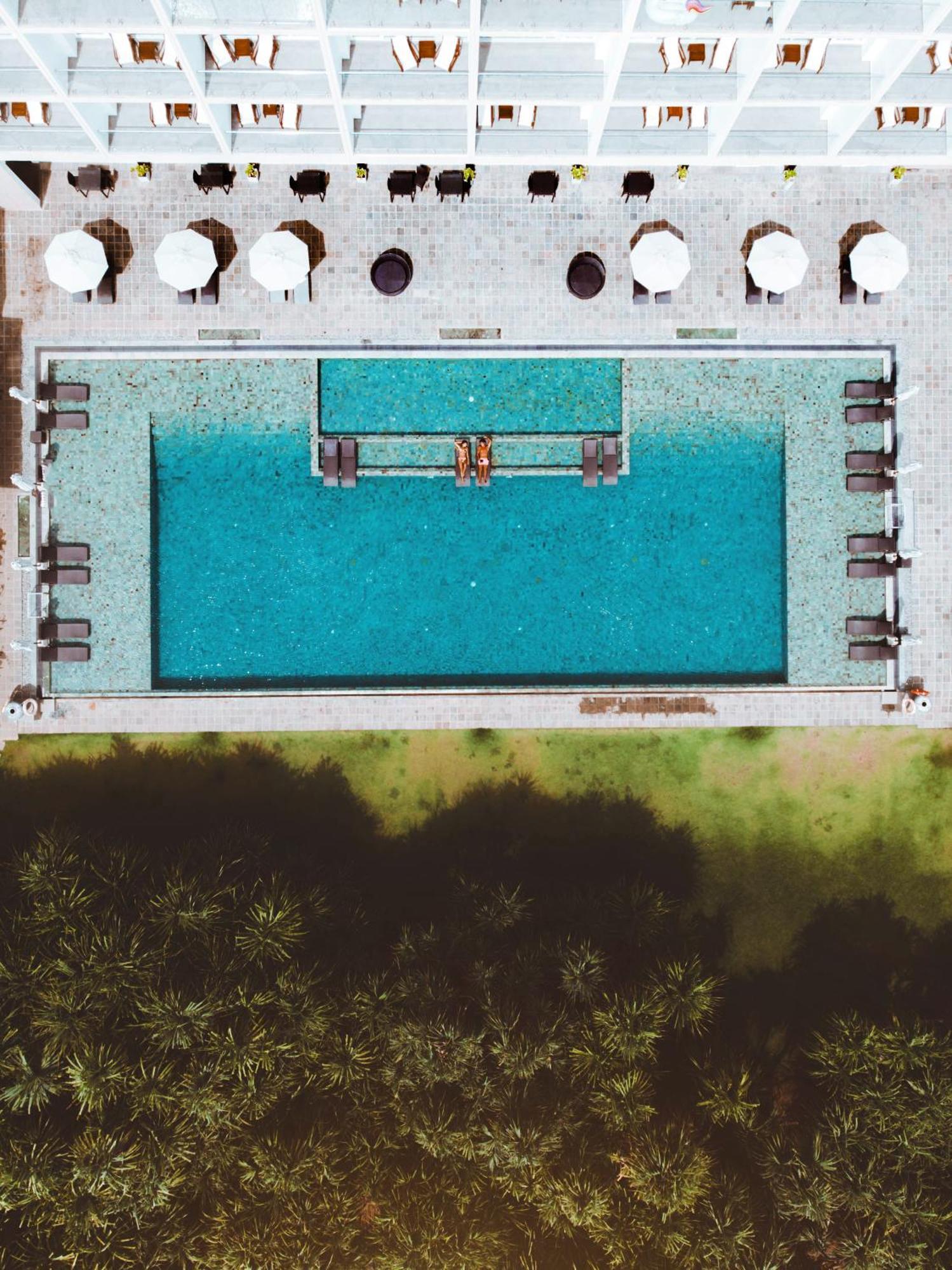 Отель The Habitat By Leisure