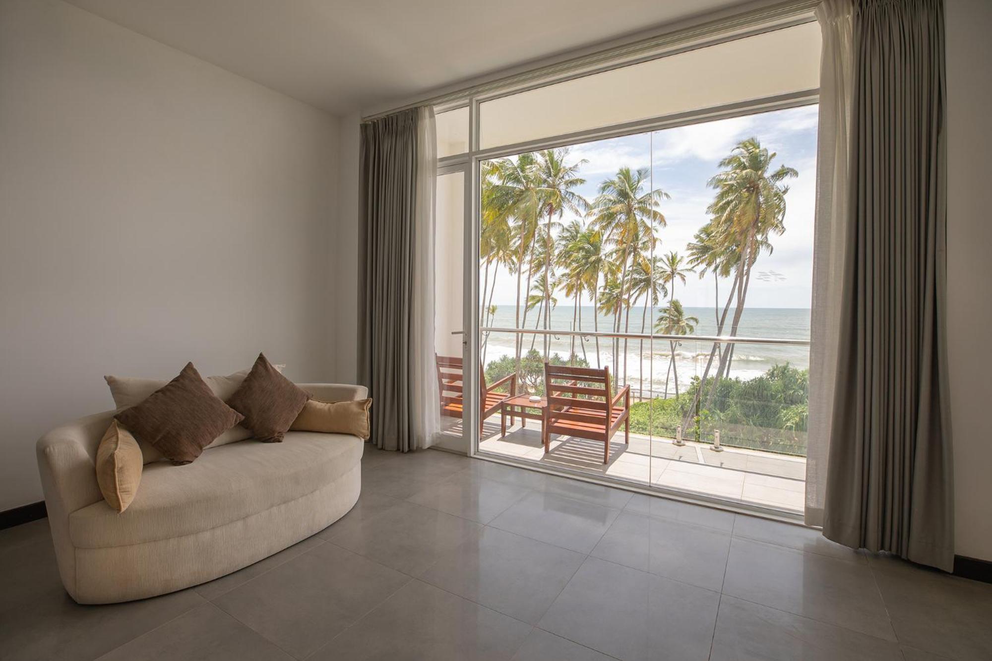 Hotel The Habitat By Leisure 5*